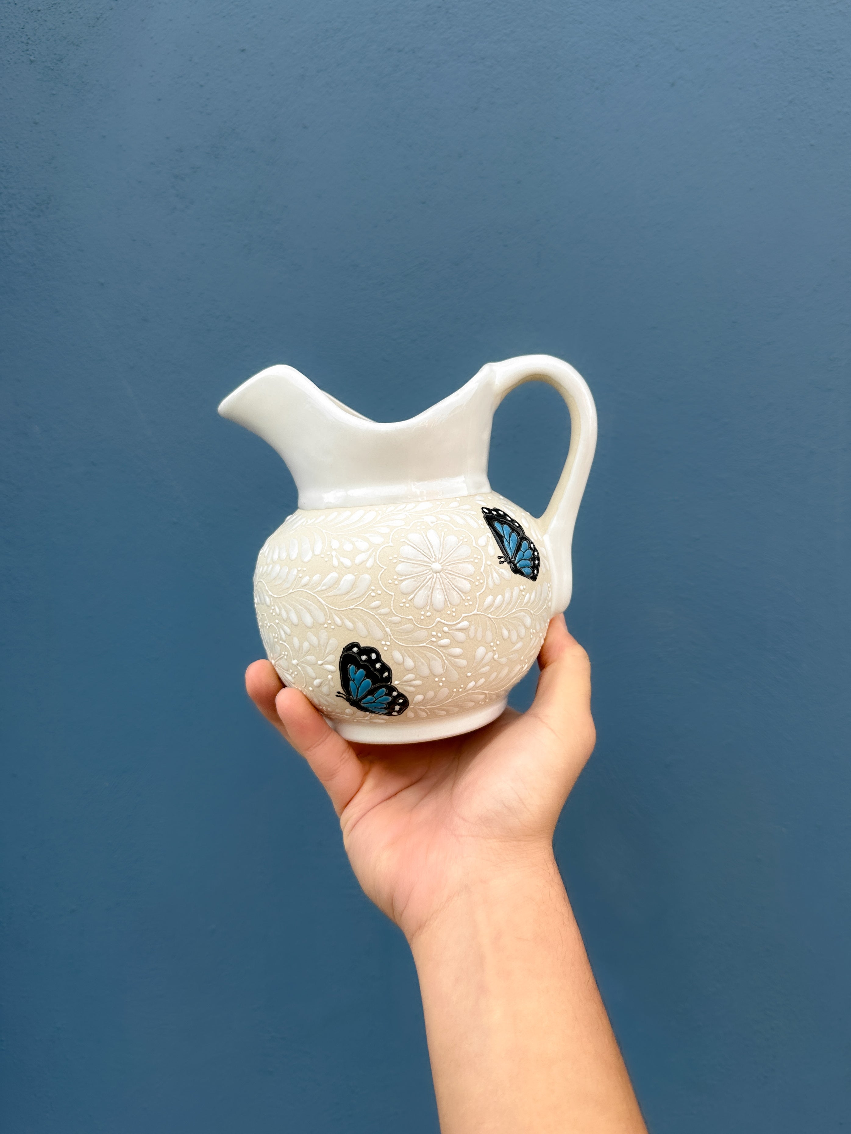 Jarra Multiusos Mariposa Azul - PREVENTA (6 a 12 SEMANAS)