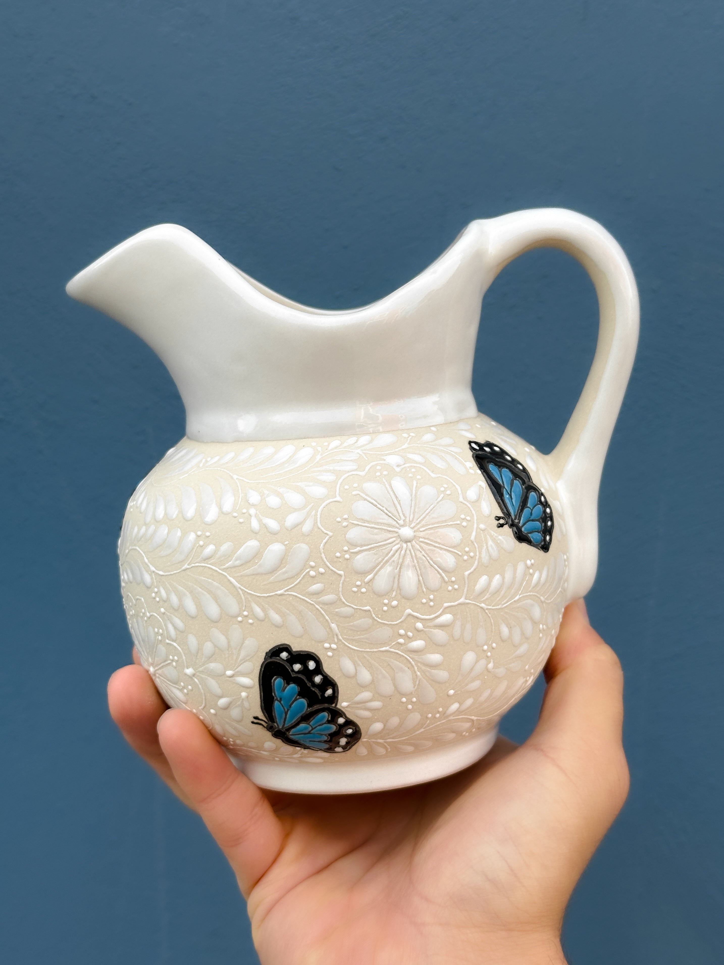 Jarra Multiusos Mariposa Azul - PREVENTA (6 a 12 SEMANAS)