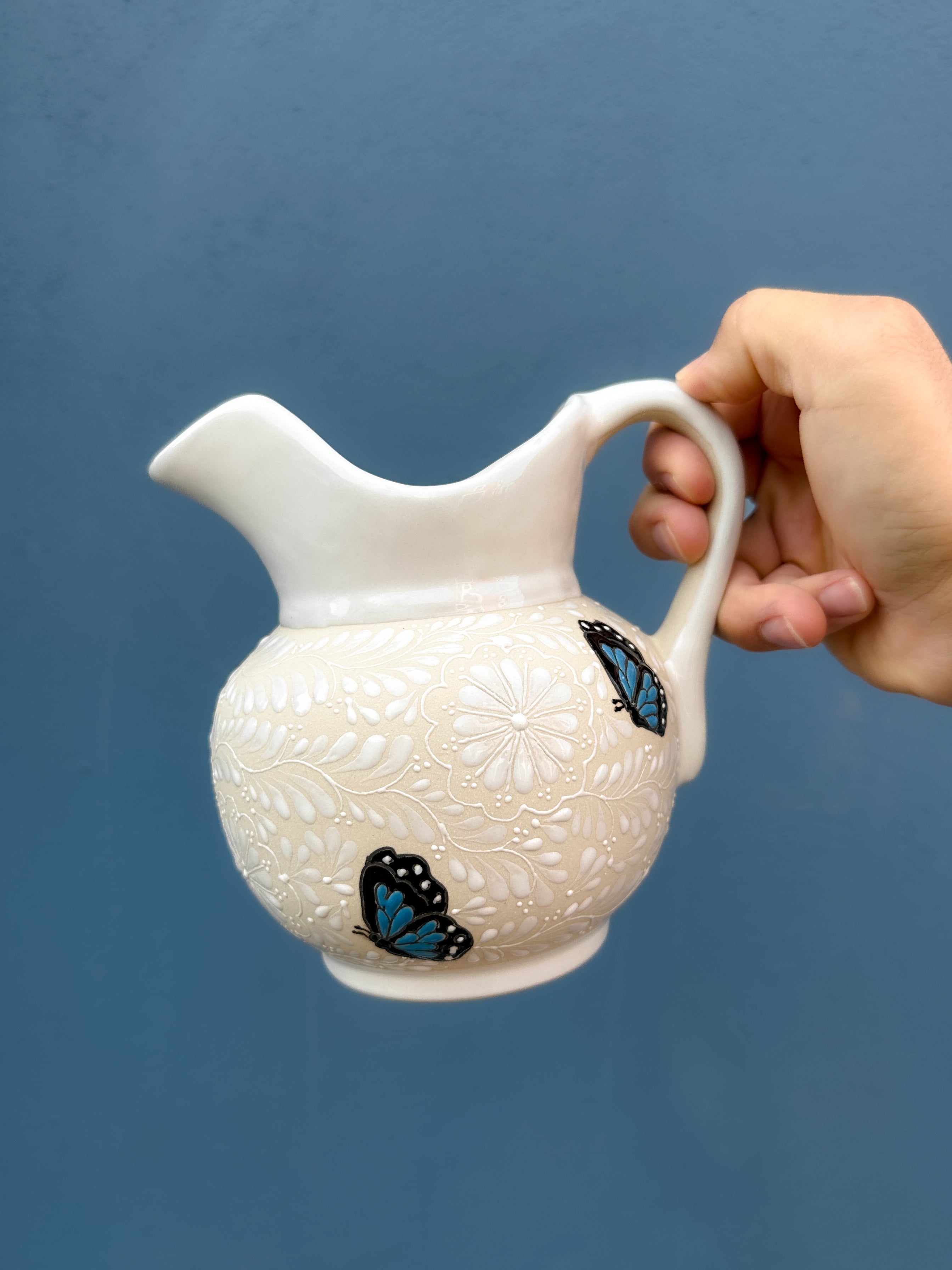 Jarra Multiusos Mariposa Azul - PREVENTA (6 a 12 SEMANAS)