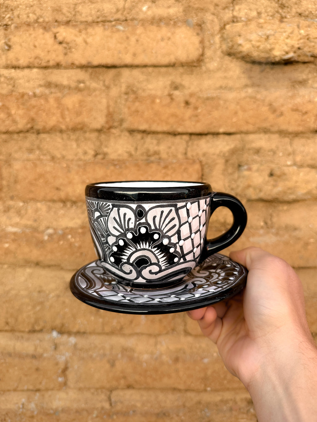 Set de Plato y Taza de Talavera Negra - PREVENTA (6 a 12 SEMANAS)