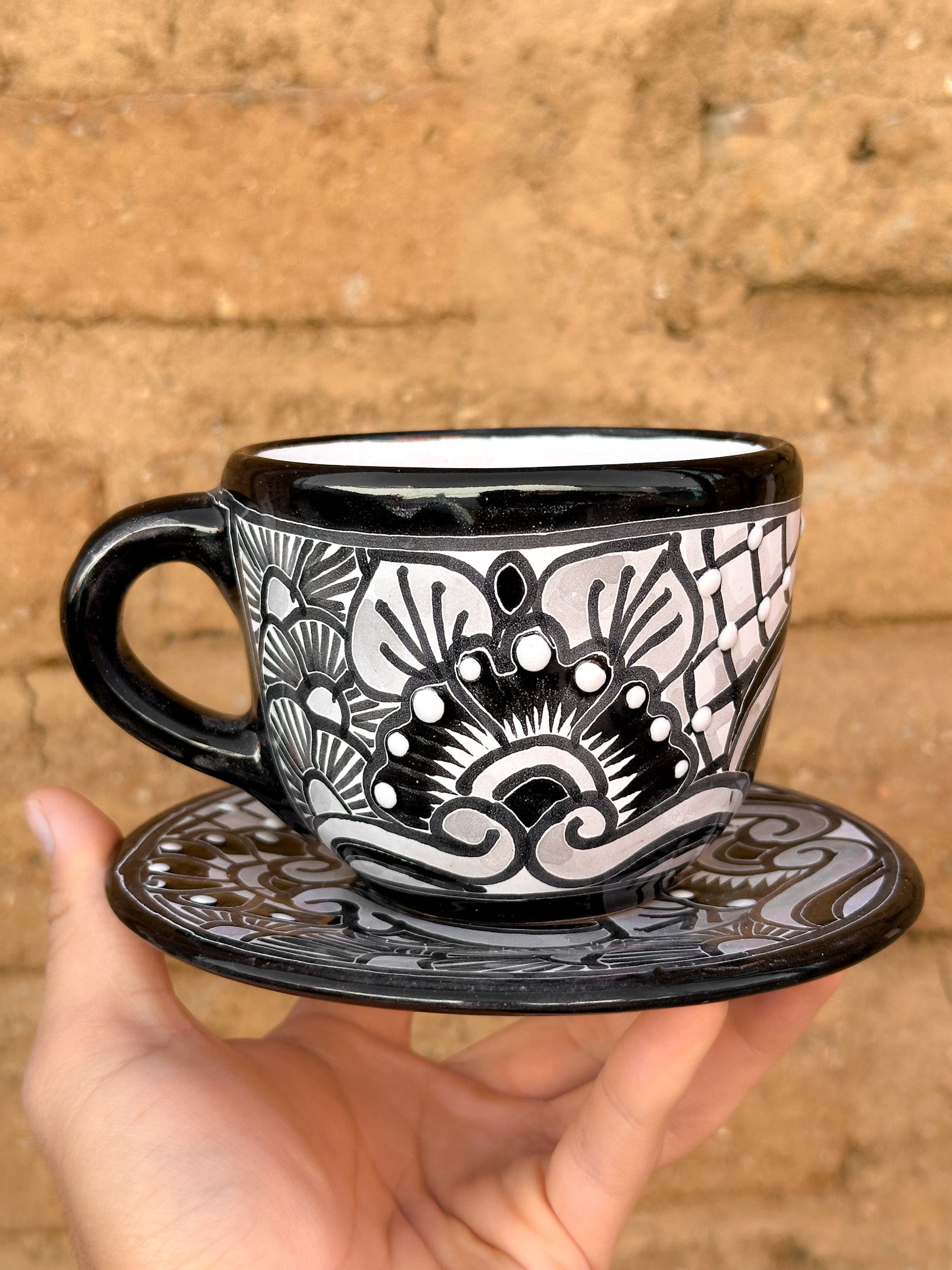 Set de Plato y Taza de Talavera Negra - PREVENTA (6 a 12 SEMANAS)