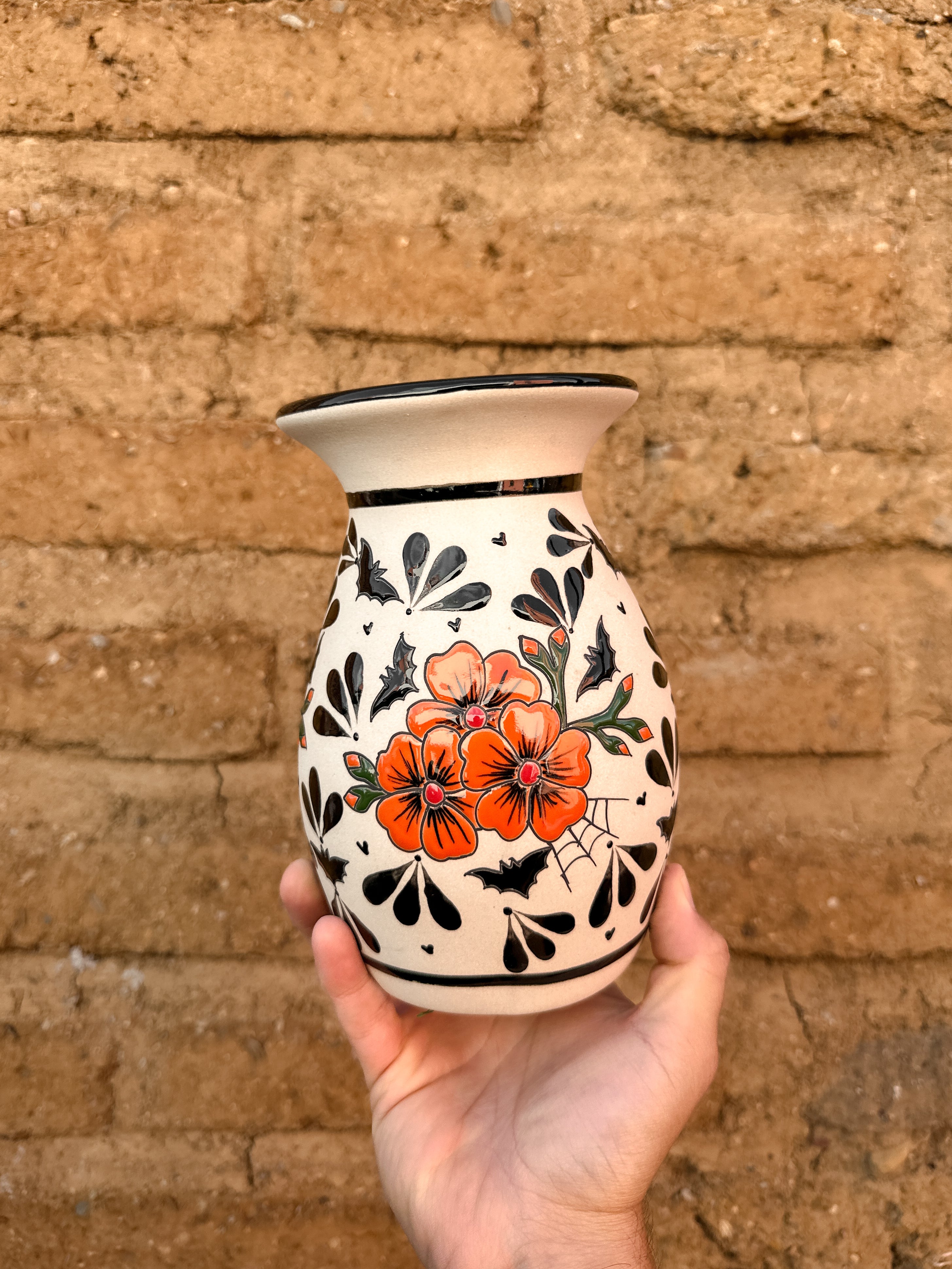 Florero Flores y Murciélagos - PREVENTA (6 a 12 SEMANAS)