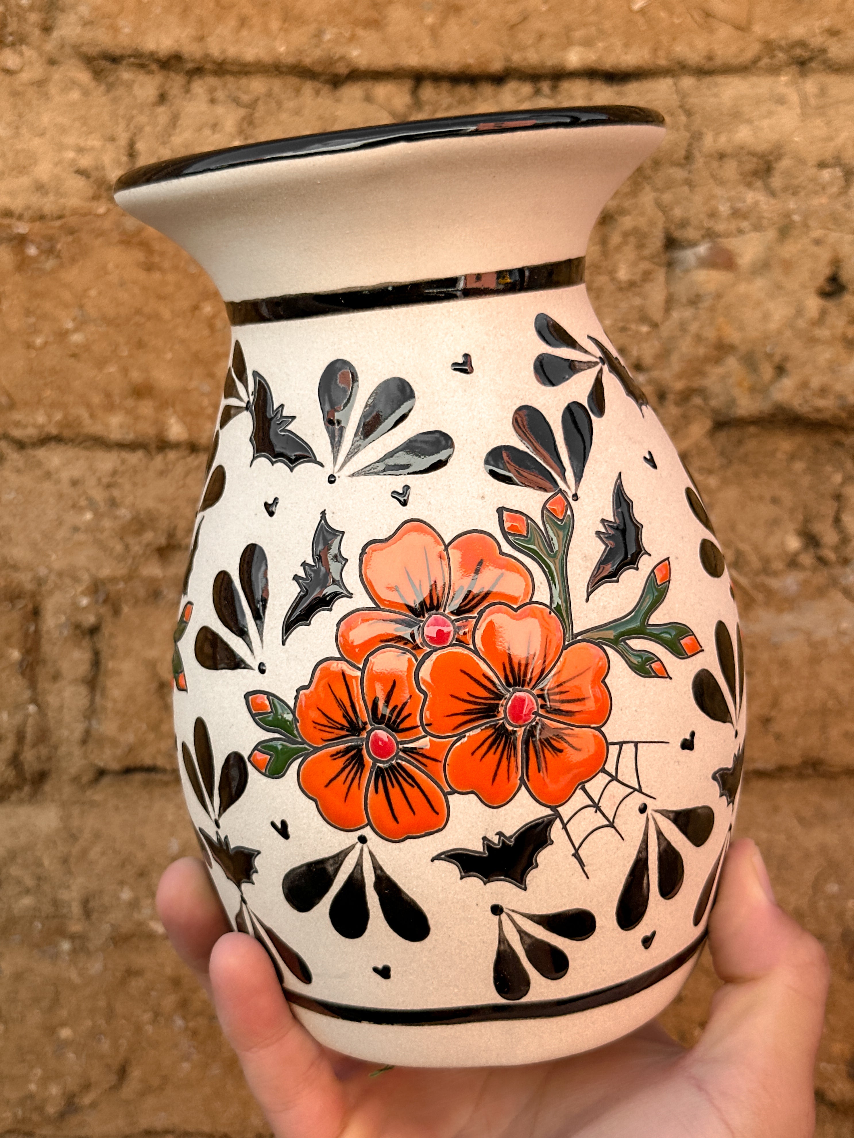 Florero Flores y Murciélagos - PREVENTA (6 a 12 SEMANAS)