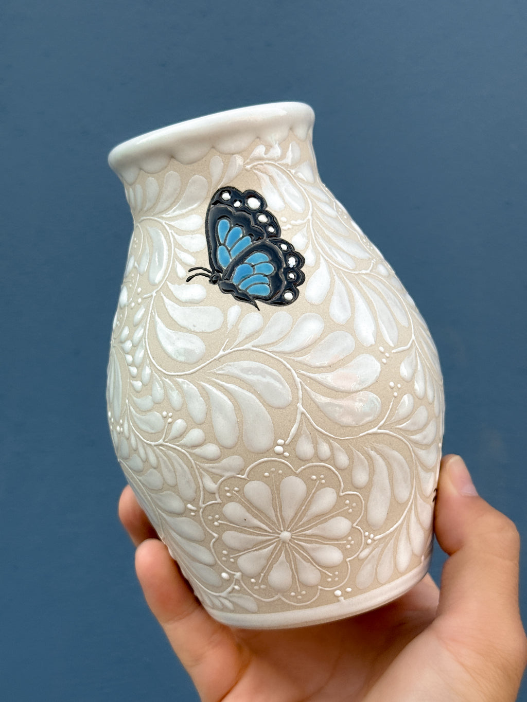 Florero Chico Mariposa Azul - PREVENTA (6 a 12 SEMANAS)