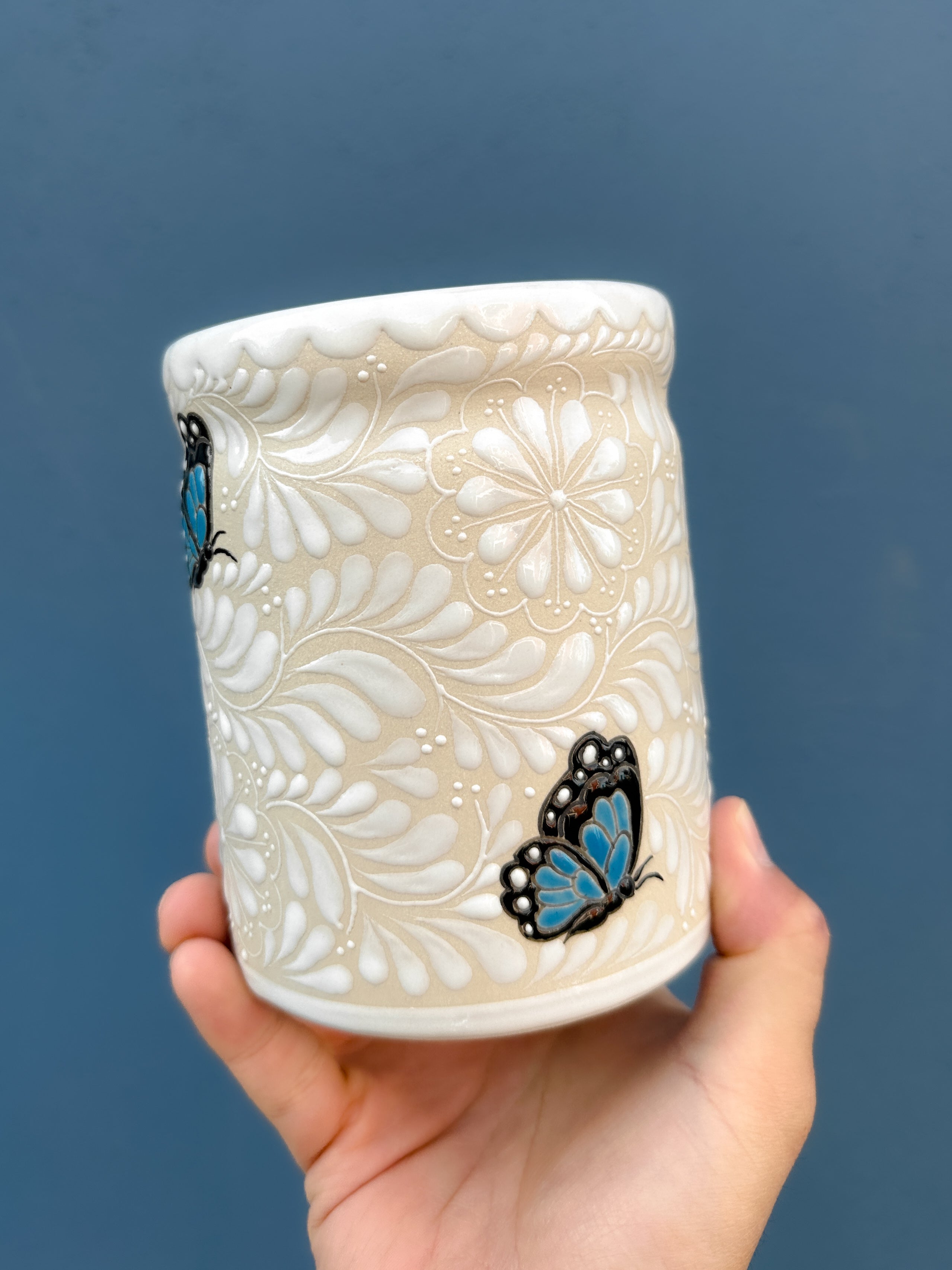 Vaso Multiusos Mariposa Azul - PREVENTA (6 a 12 SEMANAS)