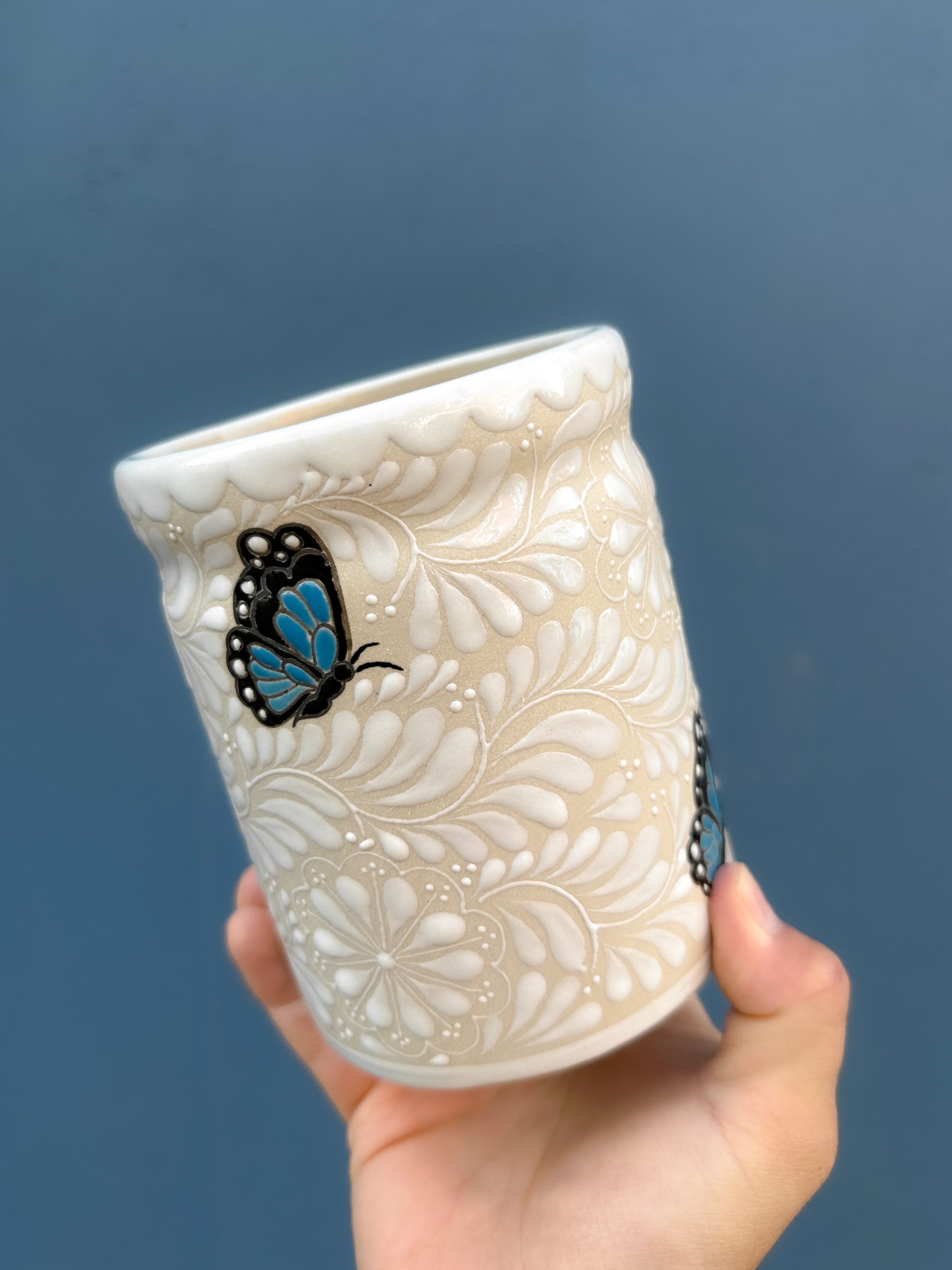 Vaso Multiusos Mariposa Azul - PREVENTA (6 a 12 SEMANAS)