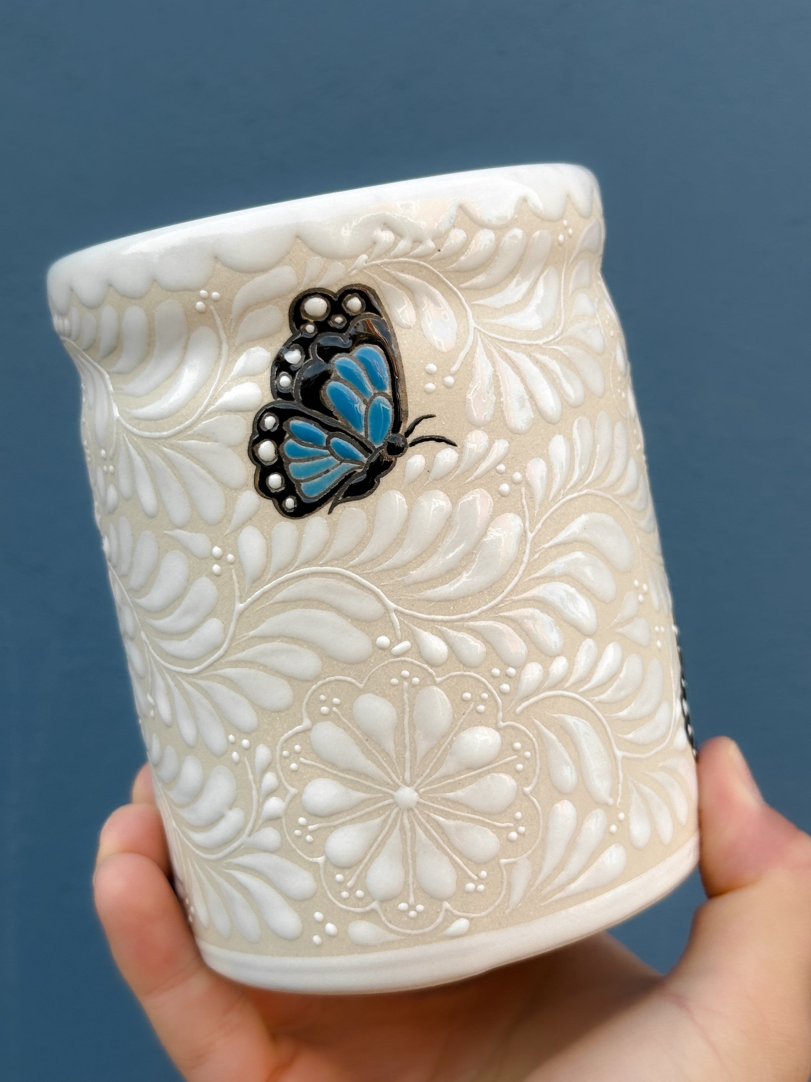 Vaso Multiusos Mariposa Azul - PREVENTA (6 a 12 SEMANAS)
