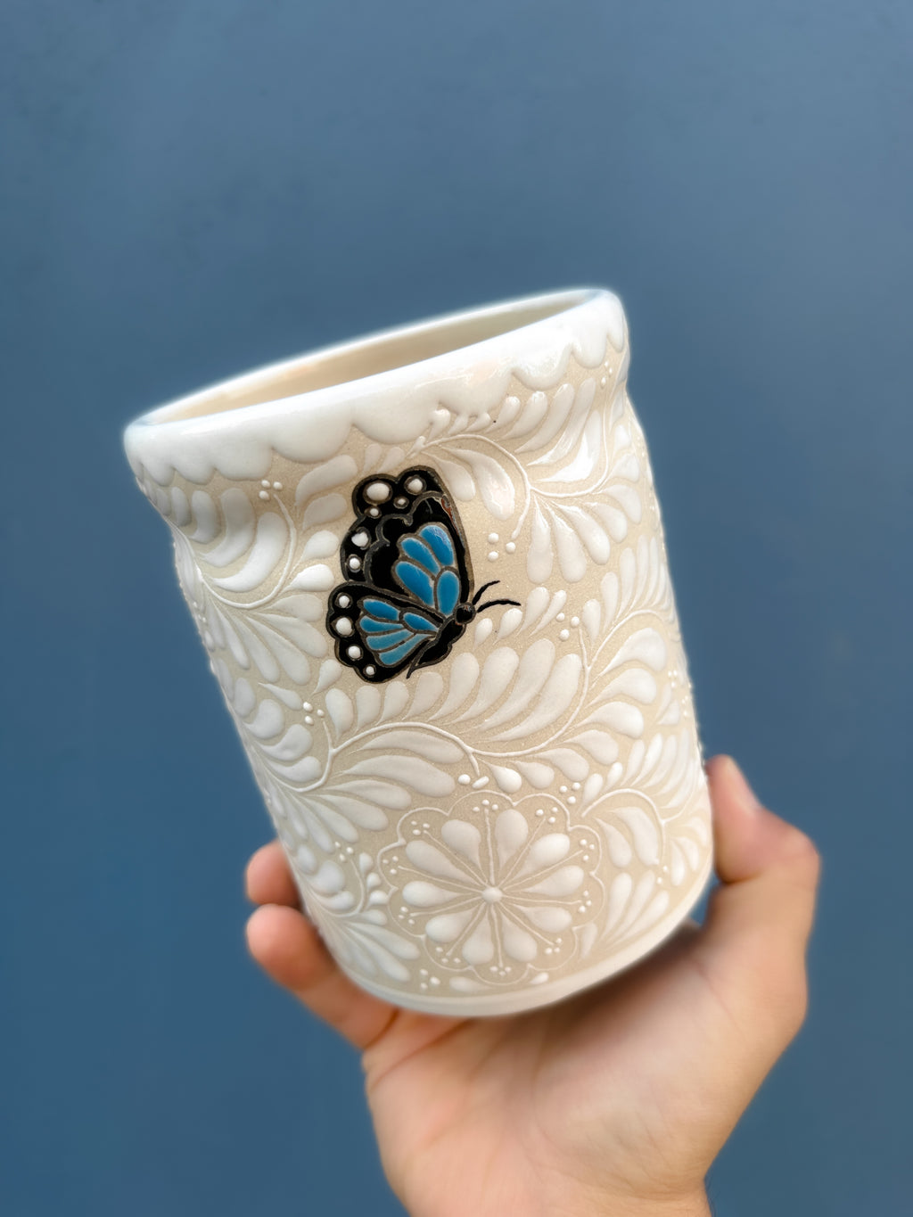 Vaso Multiusos Mariposa Azul - PREVENTA (6 a 12 SEMANAS)