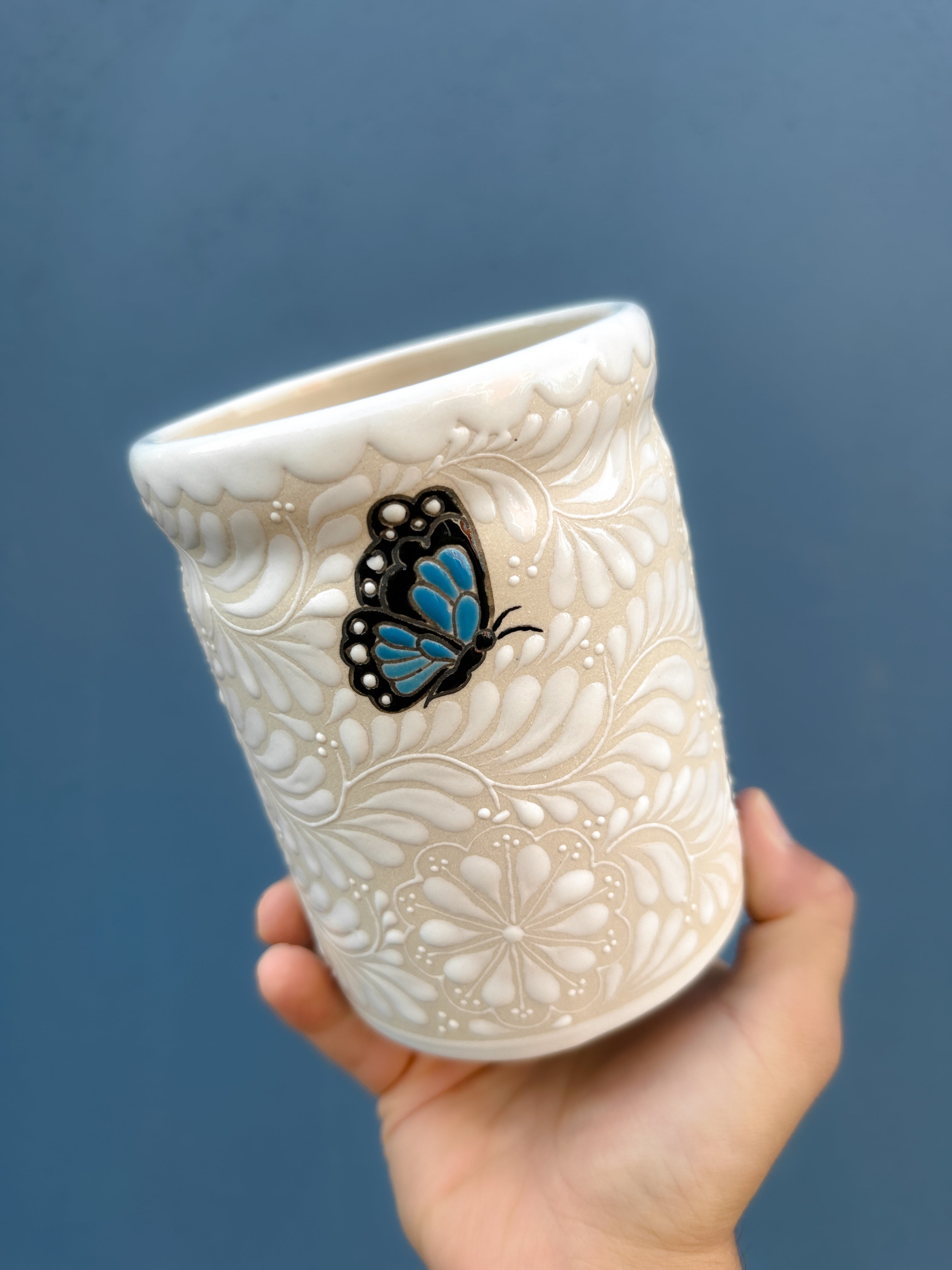 Vaso Multiusos Mariposa Azul - PREVENTA (6 a 12 SEMANAS)